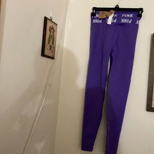 Victoria’s Secret Pink leggings